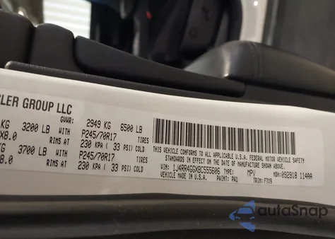 2011 Jeep Grand Cherokee Laredo из США, поврежденный, VIN 1J4RR4GGXBC555606